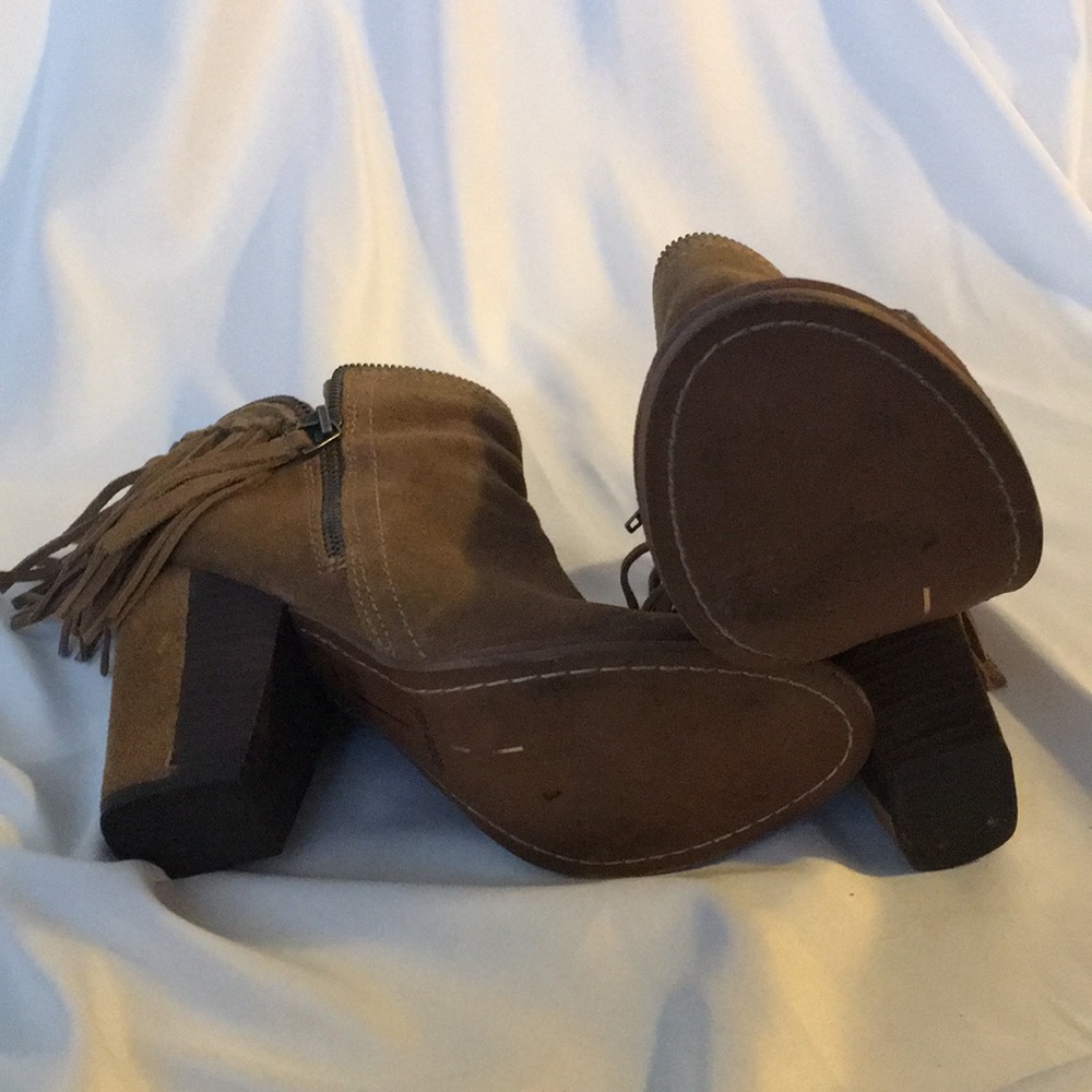 Dolce Vita Cognac suede open toe booties. - Picture 6 of 8